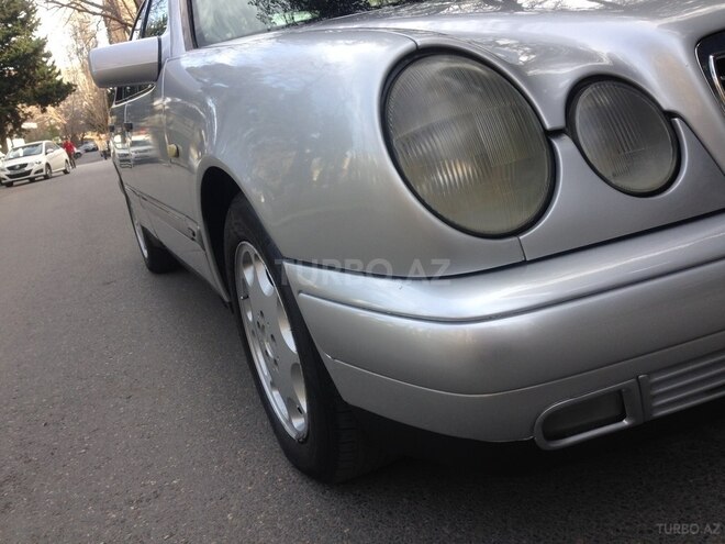 Mercedes E 200 1996, 272,000 km - 2.0 l - Bakı