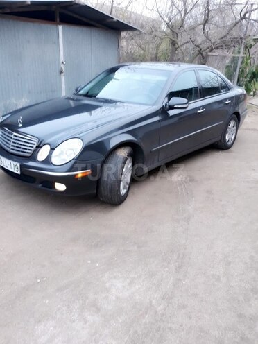Mercedes E 320 2004, 296,000 km - 3.2 l - Bakı