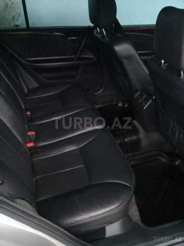 Mercedes E 240 1998, 352,423 km - 2.4 l - Zaqatala