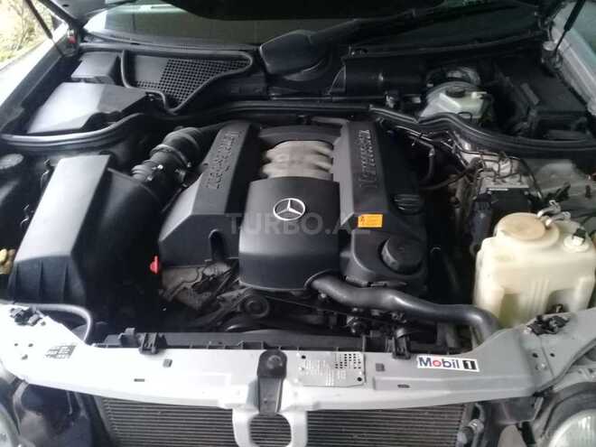 Mercedes E 240 1998, 352,423 km - 2.4 l - Zaqatala