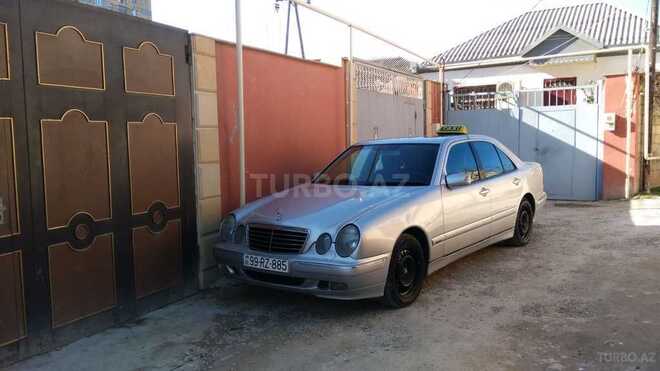 Mercedes E 220 1999, 543,192 km - 2.2 l - Bakı