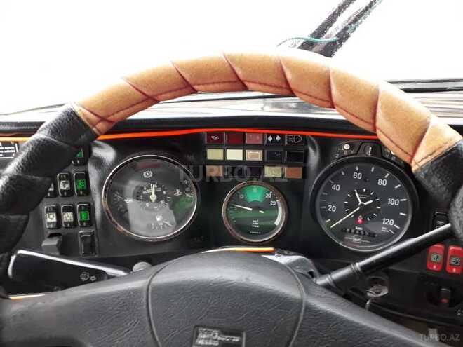 Mercedes  1989, 400,000 km - 12.0 l - Bakı