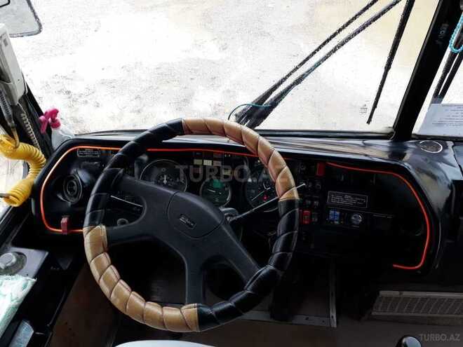 Mercedes  1989, 400,000 km - 12.0 l - Bakı