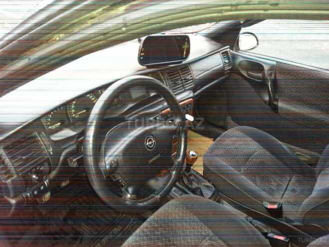 Opel Vectra 1996, 394,000 km - 2.0 l - Şamaxı