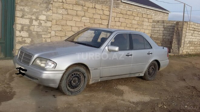 Mercedes C 220 1994, 305,000 km - 2.2 l - Bakı