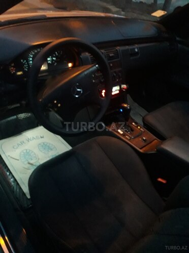 Mercedes E 220 1999, 337,500 km - 2.2 l - Bakı