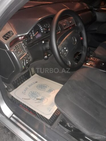 Mercedes E 220 1999, 337,500 km - 2.2 l - Bakı