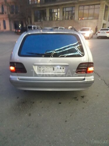 Mercedes E 220 1999, 337,500 km - 2.2 l - Bakı