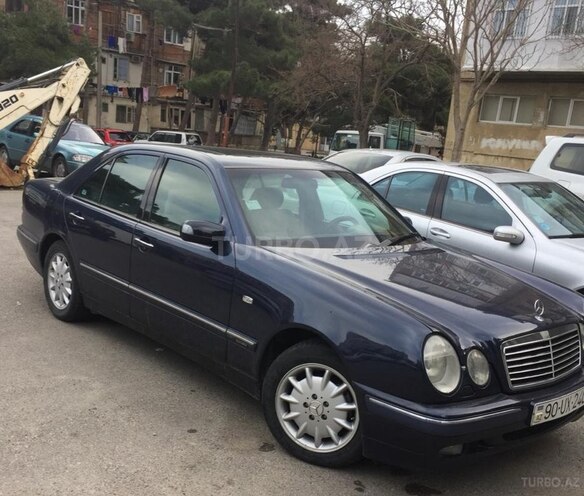 Mercedes E 240 1998, 220,000 km - 2.4 л - Bakı