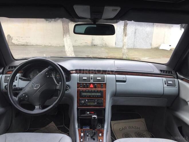 Mercedes E 240 1998, 220,000 km - 2.4 л - Bakı