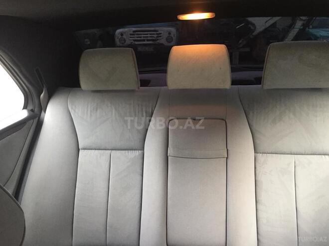 Mercedes E 240 1998, 220,000 km - 2.4 л - Bakı
