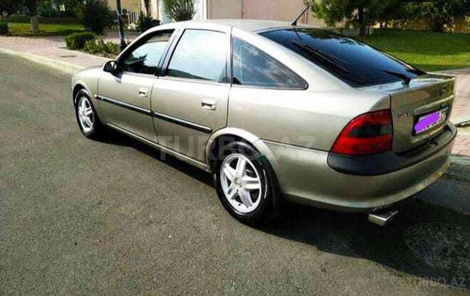 Opel Vectra 1996, 299,000 km - 2.0 л - Bakı