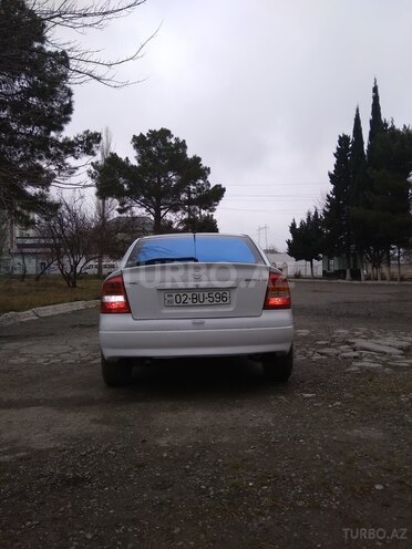 Opel Astra 2000, 304,000 km - 1.6 л - Mingəçevir
