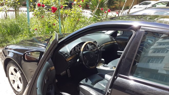Mercedes E 220 2005, 248,000 km - 2.2 l - Bakı