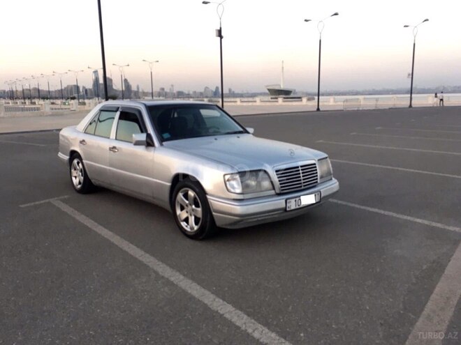 Mercedes E 200 1995, 423,006 km - 2.0 l - Bakı