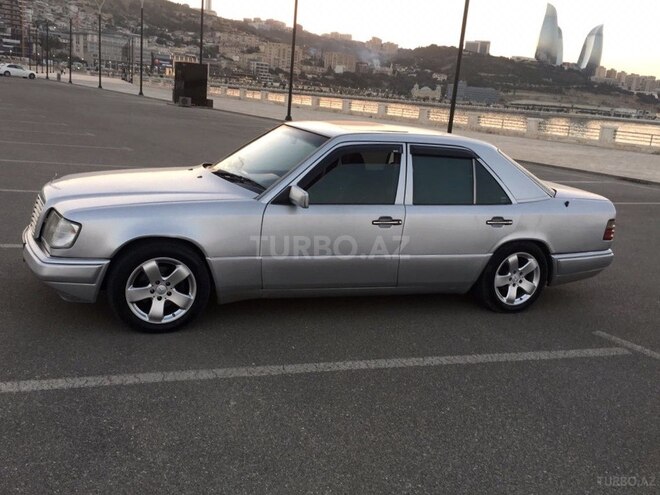Mercedes E 200 1995, 423,006 km - 2.0 l - Bakı