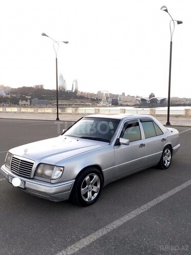 Mercedes E 200 1995, 423,006 km - 2.0 l - Bakı