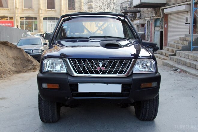 Mitsubishi L200 2003, 417,000 km - 2.5 l - Bakı