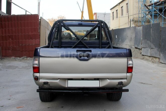 Mitsubishi L200 2003, 417,000 km - 2.5 l - Bakı