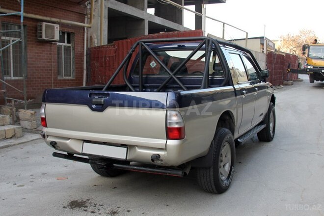 Mitsubishi L200 2003, 417,000 km - 2.5 l - Bakı