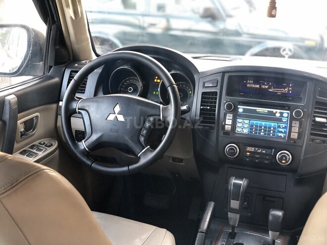 Mitsubishi Pajero 2007, 222,500 km - 3.0 л - Bakı