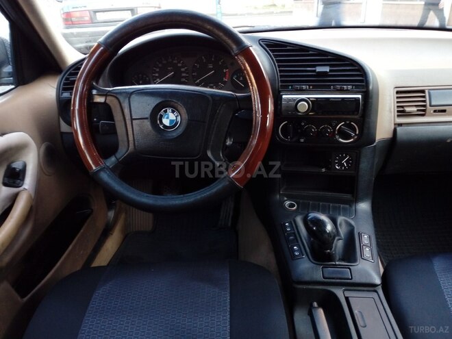 BMW 318 1995, 250,000 km - 1.8 l - Sumqayıt