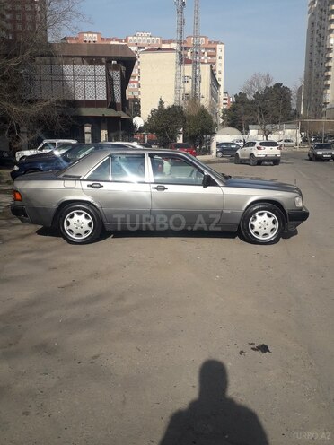 Mercedes 190 1991, 21,855 km - 2.0 л - Bakı
