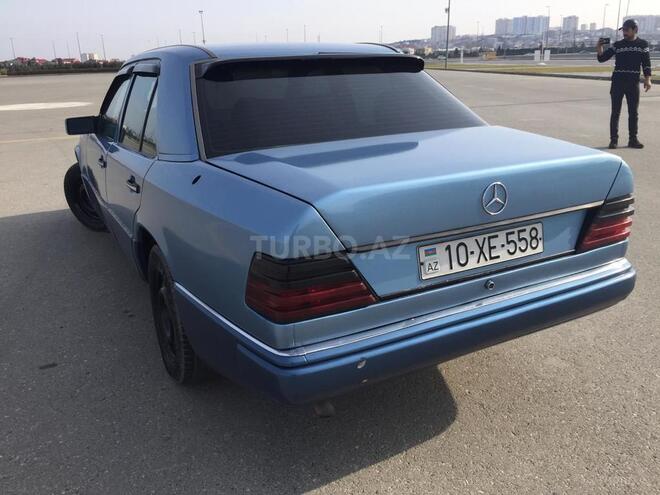 Mercedes E 220 1991, 440,798 km - 2.2 l - Bakı