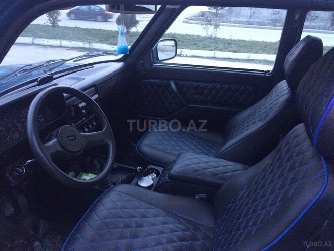 LADA (VAZ) Niva 2015, 42,333 km - 1.7 l - Quba