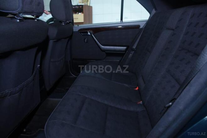 Mercedes C 220 1996, 119,000 km - 2.2 l - Bakı