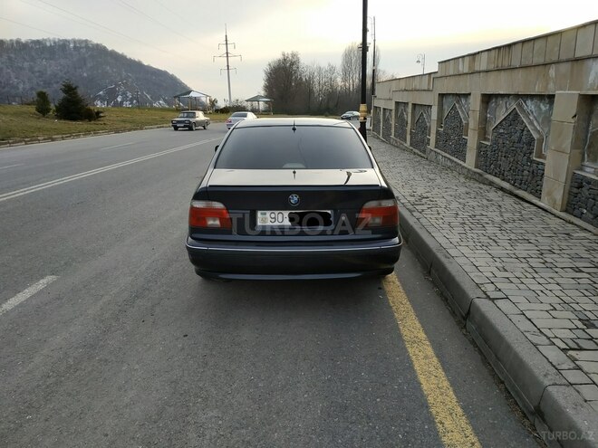BMW 523 1999, 257,000 km - 2.5 l - Qəbələ
