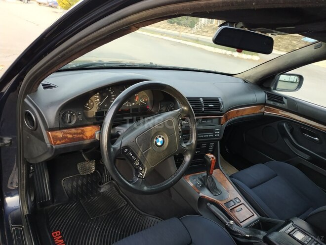 BMW 523 1999, 257,000 km - 2.5 l - Qəbələ