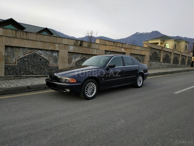 BMW 523 1999, 257,000 km - 2.5 l - Qəbələ