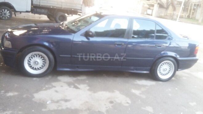 BMW 318 1991, 330,300 km - 1.8 l - Bakı