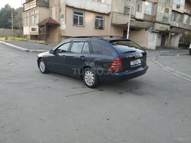 Mercedes C 220 2002, 354,000 km - 2.2 l - Bakı