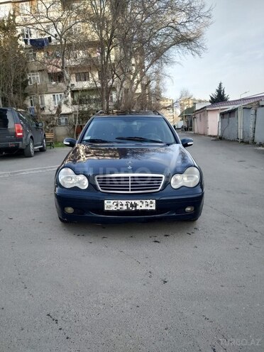 Mercedes C 220 2002, 354,000 km - 2.2 l - Bakı