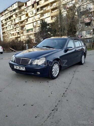 Mercedes C 220 2002, 354,000 km - 2.2 l - Bakı