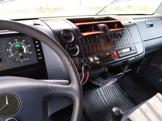 Mercedes Atego 815 2002, 520,463 km - 4.2 л - Bakı