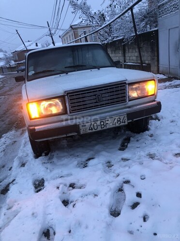 LADA (VAZ) 2107 2003, 70,000 km - 0.2 l - Quba