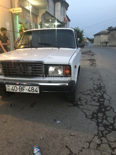 LADA (VAZ) 2107 2003, 70,000 km - 0.2 l - Quba