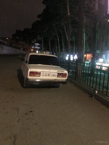 LADA (VAZ) 2107 2003, 70,000 km - 0.2 l - Quba