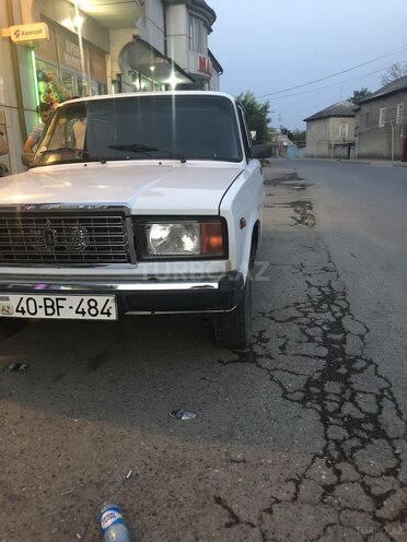 LADA (VAZ) 2107 2003, 70,000 km - 0.2 l - Quba