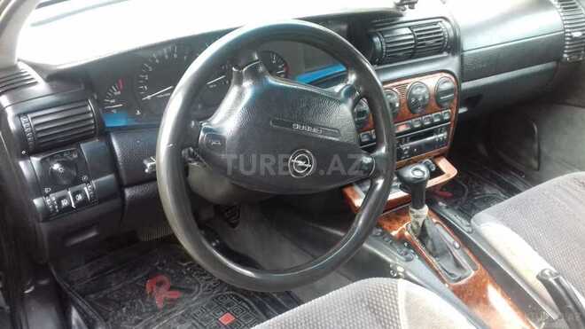 Opel Omega 1996, 27,000 km - 0.3 l - Bakı