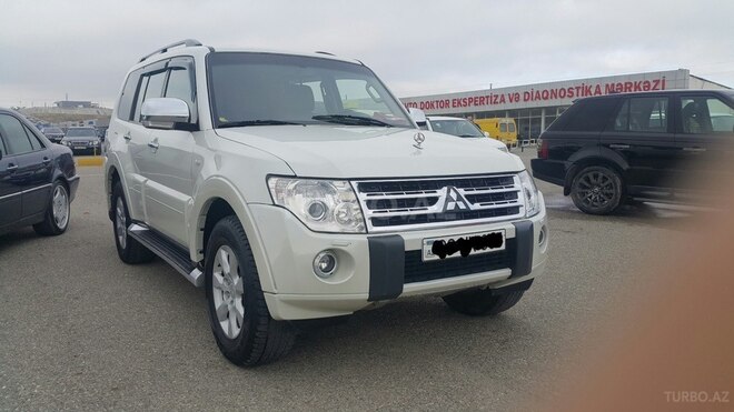 Mitsubishi Pajero 2011, 127,000 km - 3.5 l - Bakı