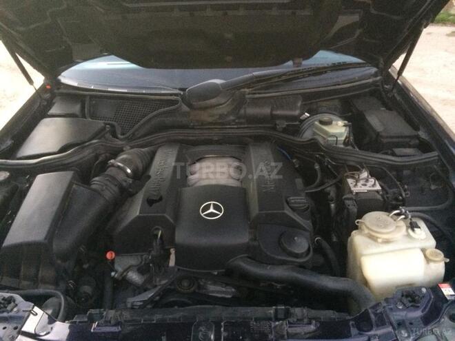 Mercedes E 250 2000, 237,000 km - 2.4 l - Bakı