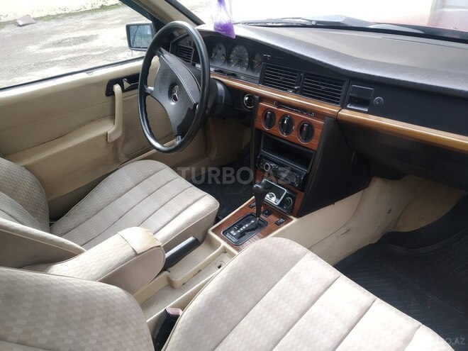 Mercedes 190 1990, 888,883 km - 1.8 l - Bərdə