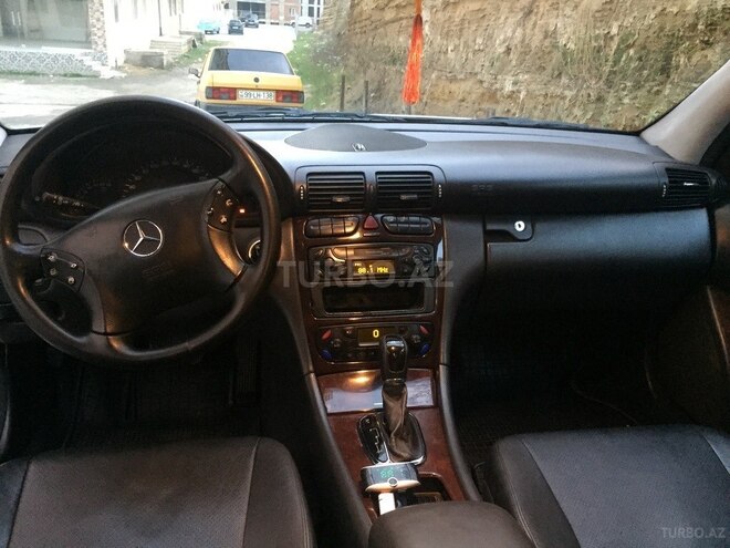 Mercedes C 320 2000, 338,000 km - 3.2 l - Bakı