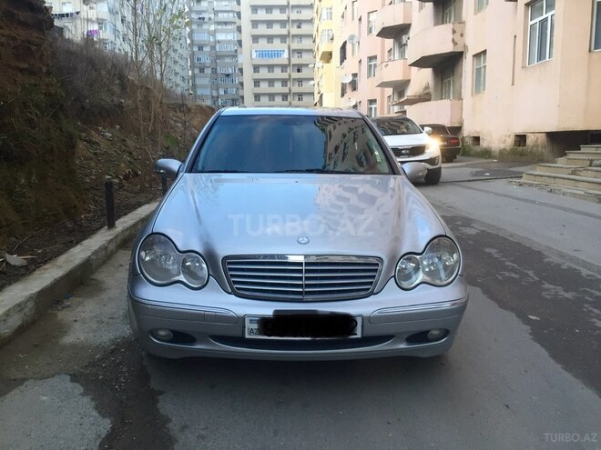 Mercedes C 320 2000, 338,000 km - 3.2 l - Bakı
