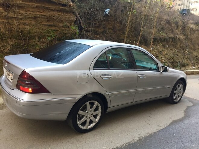 Mercedes C 320 2000, 338,000 km - 3.2 l - Bakı