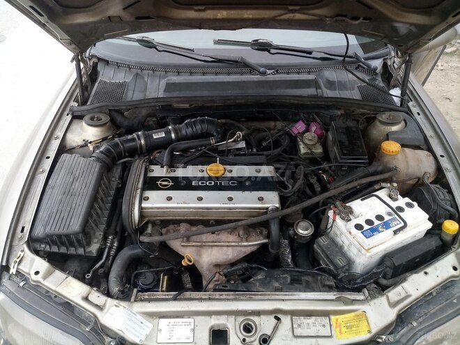 Opel Vectra 1996, 254,000 km - 1.8 l - Bakı